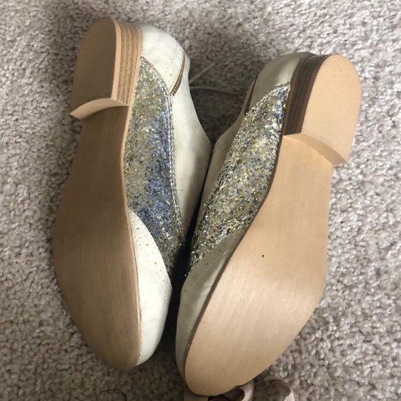 Not rated tan sparkle flats - Picture 3 of 4